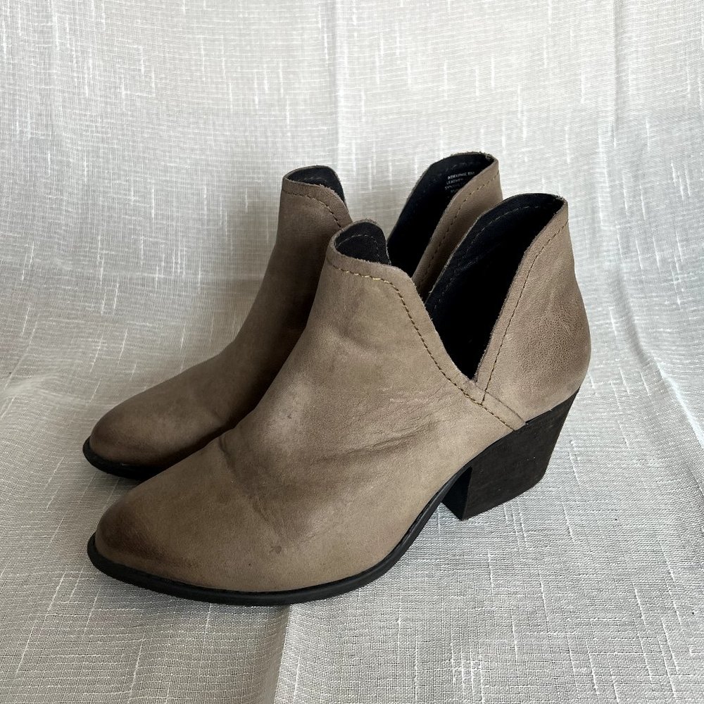 Steve Madden Tan Ankle Boot